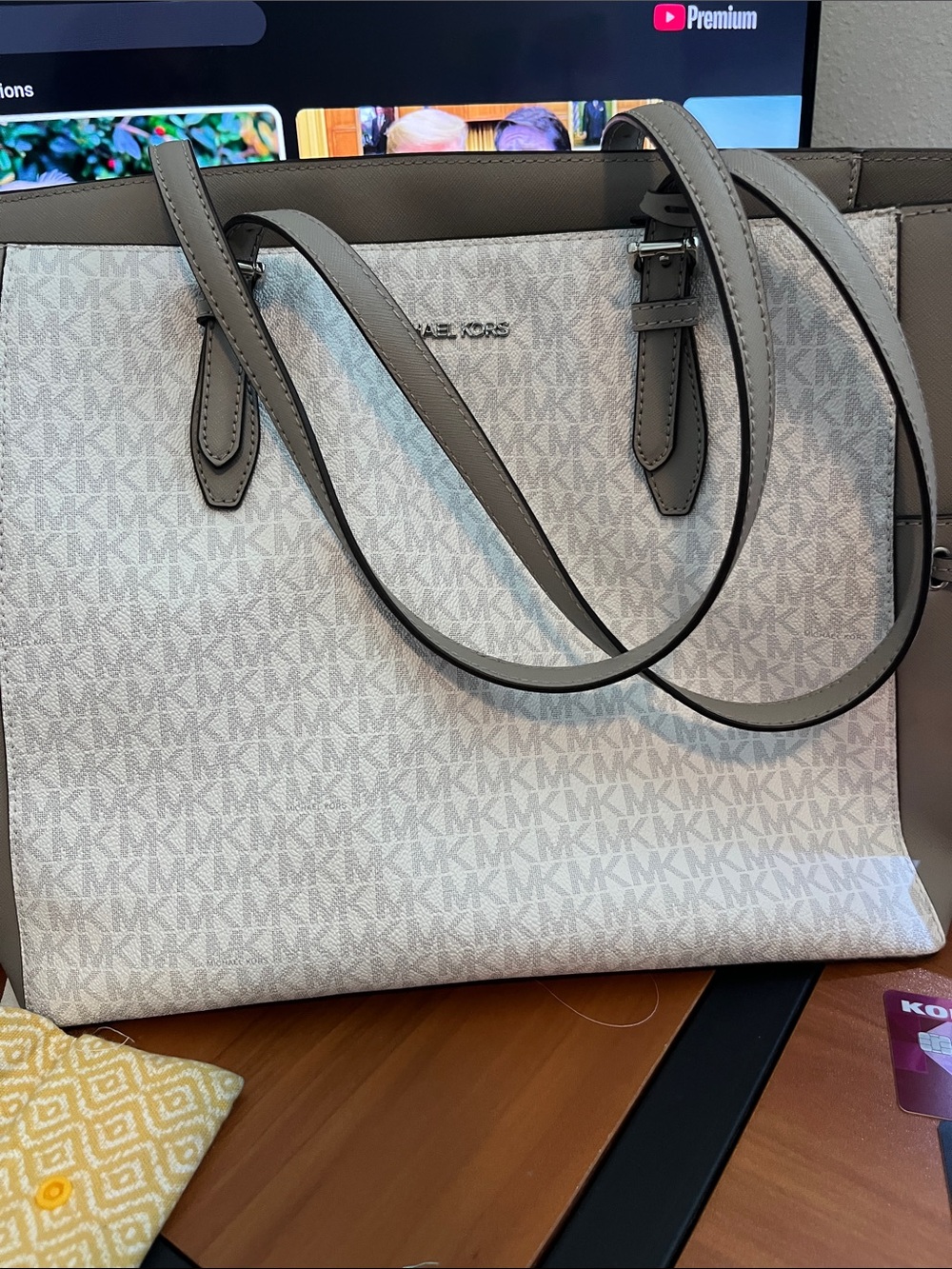Michael Kors Gray MK Signature Tote with Dark Gray Trim - Picture 2 of 10